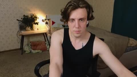Snapshot of oliver_travis chatting on July 25, 2026, 3:15 am Oliver Evans online show from July 25, 2026, 3:15 am
