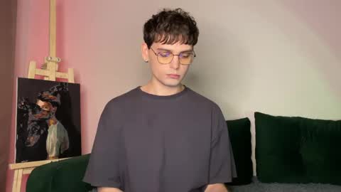 oliverlawrence online show from June 3, 2026, 7:19 pm