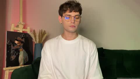 oliverlawrence online show from June 6, 2026, 6:12 pm