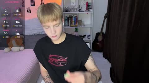 oliver online show from October 7, 2025, 4:48 pm