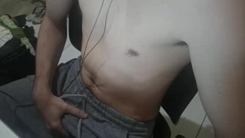 Snapshot of oliverwhte chatting on March 30, 2026, 6:20 pm oliverwhte online show from March 30, 2026, 6:20 pm