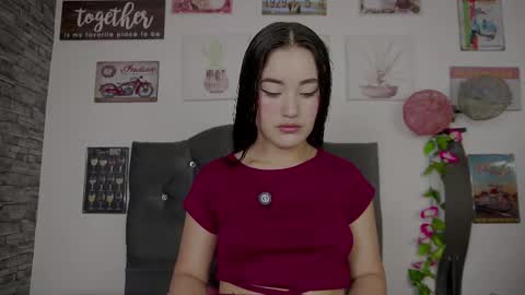 Snapshot of olivia22love chatting on February 3, 2026, 12:10 pm ..................................... 500 am- 1200 pm GMT-5 online show from February 3, 2026, 12:10 pm