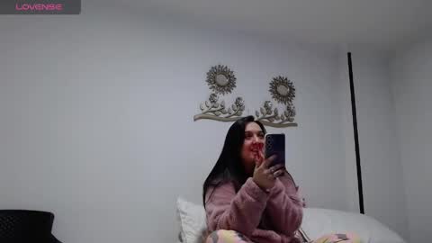 Snapshot of olivia_col chatting on May 25, 2026, 3:12 am Olivia Gonzales online show from May 25, 2026, 3:12 am