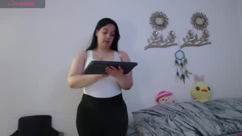 Snapshot of olivia_col chatting on June 6, 2026, 8:02 pm Olivia Gonzales online show from June 6, 2026, 8:02 pm