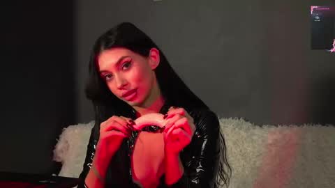 Olivia Faye online show from September 19, 2025, 6:08 pm