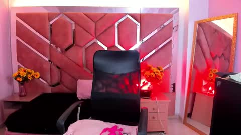 Snapshot of olivia_fox69 chatting on June 11, 2026, 3:37 am OLIVIA online show from June 11, 2026, 3:37 am
