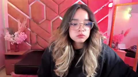 Snapshot of olivia_fox69 chatting on July 9, 2026, 2:59 am OLIVIA online show from July 9, 2026, 2:59 am