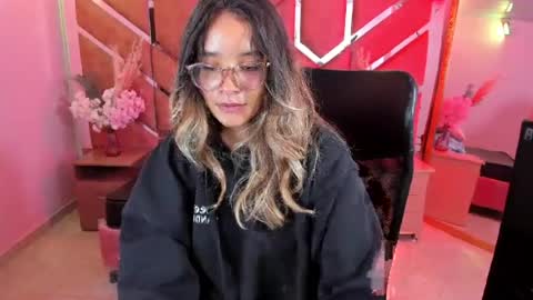 Snapshot of olivia_fox69 chatting on July 10, 2026, 4:17 am OLIVIA online show from July 10, 2026, 4:17 am