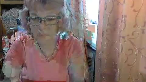 Snapshot of olivia_mia25 chatting on May 16, 2026, 6:32 am Olivia Mia online show from May 16, 2026, 6:32 am
