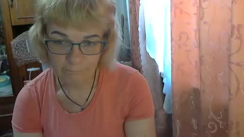 Snapshot of olivia_mia25 chatting on June 5, 2026, 9:59 am Olivia Mia online show from June 5, 2026, 9:59 am