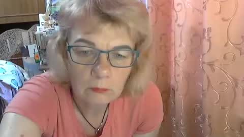 Snapshot of olivia_mia25 chatting on June 11, 2026, 7:39 am Olivia Mia online show from June 11, 2026, 7:39 am