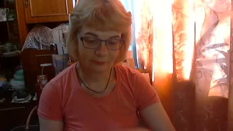 Snapshot of olivia_mia25 chatting on June 19, 2026, 2:54 pm Olivia Mia online show from June 19, 2026, 2:54 pm