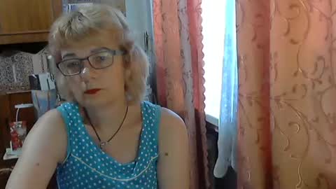 Olivia Mia online show from June 26, 2026, 7:57 am