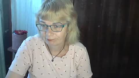 Olivia Mia online show from July 23, 2026, 10:13 am