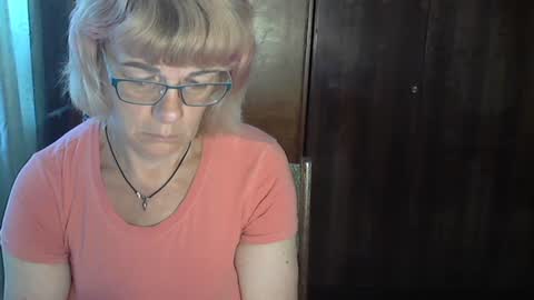 Olivia Mia online show from August 3, 2026, 8:46 am