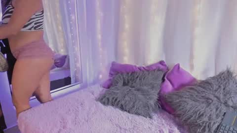 Snapshot of olivia_morryss chatting on May 28, 2026, 9:34 pm IG Im Oliviamorrys X OliviaMorrys online show from May 28, 2026, 9:34 pm