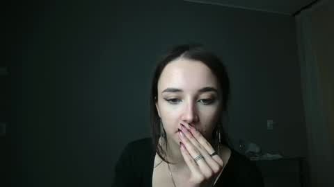 Olivia online show from March 7, 2025, 4:11 pm