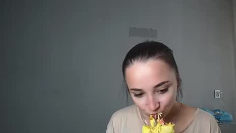 Olivia online show from September 14, 2025, 11:31 am