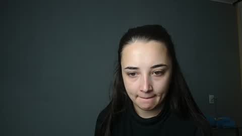 Olivia online show from September 28, 2025, 12:10 pm