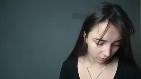 Olivia online show from October 29, 2025, 11:34 am