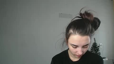 Olivia online show from January 14, 2026, 10:10 am