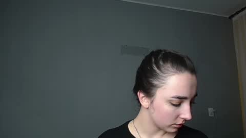 Olivia online show from April 3, 2026, 4:27 pm