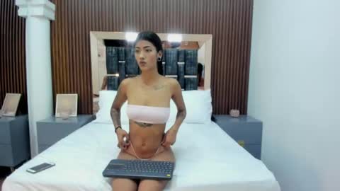 Snapshot of olivia_pearl_ chatting on September 30, 2025, 11:48 am olivia_pearl_ online show from September 30, 2025, 11:48 am