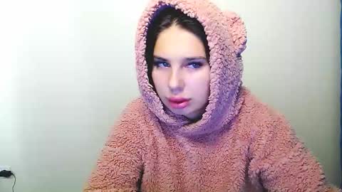 Snapshot of olivia_red_ chatting on September 18, 2025, 3:19 am Olivia online show from September 18, 2025, 3:19 am