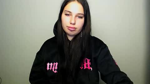 Snapshot of olivia_red_ chatting on October 7, 2025, 3:58 am Olivia online show from October 7, 2025, 3:58 am