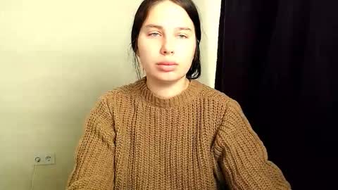 Snapshot of olivia_red_ chatting on October 20, 2025, 3:51 am Olivia online show from October 20, 2025, 3:51 am