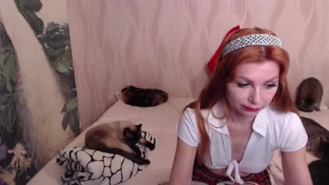 Snapshot of olivia_redd chatting on March 6, 2025, 11:09 pm Olivia online show from March 6, 2025, 11:09 pm