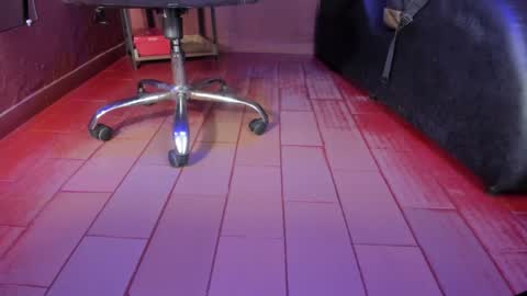 Snapshot of olivia_seex chatting on January 4, 2025, 12:16 pm online show from January 4, 2025, 12:16 pm