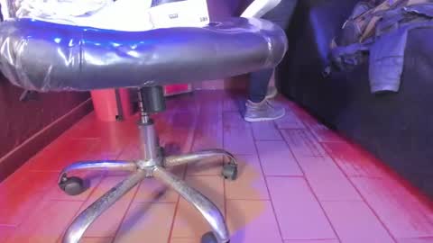 Snapshot of olivia_seex chatting on February 8, 2025, 1:01 pm online show from February 8, 2025, 1:01 pm