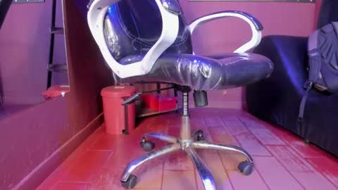 Snapshot of olivia_seex chatting on February 9, 2025, 1:03 pm online show from February 9, 2025, 1:03 pm