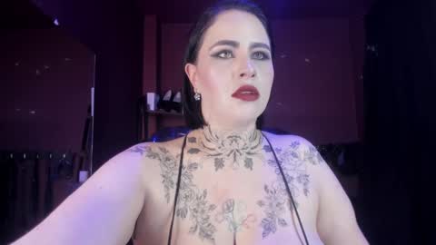 Snapshot of olivia_seex chatting on February 12, 2025, 2:54 pm online show from February 12, 2025, 2:54 pm