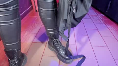 Snapshot of olivia_seex chatting on March 2, 2025, 1:38 pm online show from March 2, 2025, 1:38 pm