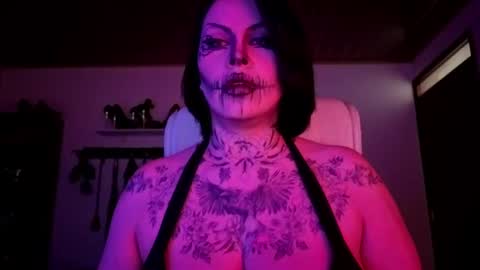 Snapshot of olivia_seex chatting on October 2, 2025, 2:24 pm online show from October 2, 2025, 2:24 pm