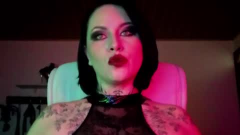 Snapshot of olivia_seex chatting on October 3, 2025, 3:14 am online show from October 3, 2025, 3:14 am