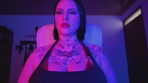 Snapshot of olivia_seex chatting on October 25, 2025, 1:18 pm online show from October 25, 2025, 1:18 pm