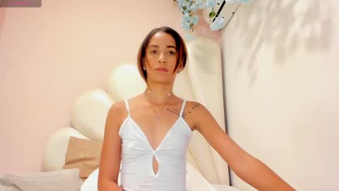 Olivia online show from February 15, 2025, 10:52 pm