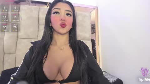 Olivia Evangelista online show from March 29, 2026, 1:49 am