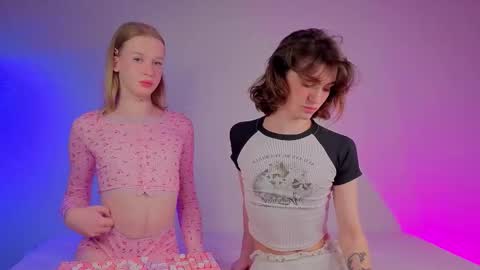 oliviaapink online show from February 14, 2026, 8:16 pm