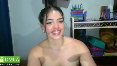 oliviabluee10 online show from December 10, 2024, 3:41 am