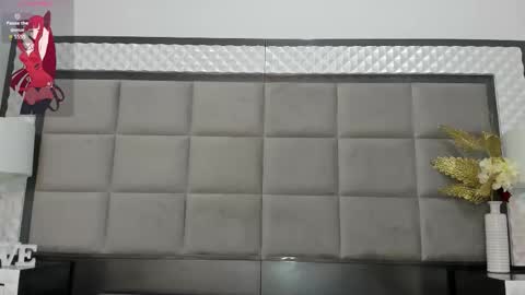 Snapshot of oliviaburningmilf chatting on October 15, 2025, 7:36 pm Olivia Burning online show from October 15, 2025, 7:36 pm