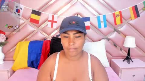 Snapshot of oliviaburningmilf chatting on June 13, 2026, 11:41 am Olivia Burning online show from June 13, 2026, 11:41 am