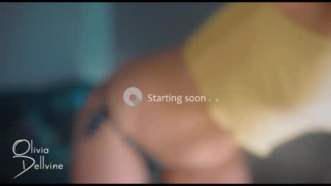 Olivia online show from May 2, 2026, 1:43 am