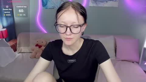 Snapshot of oliviagorgeous chatting on June 17, 2026, 12:07 pm OliviaGorgeous online show from June 17, 2026, 12:07 pm