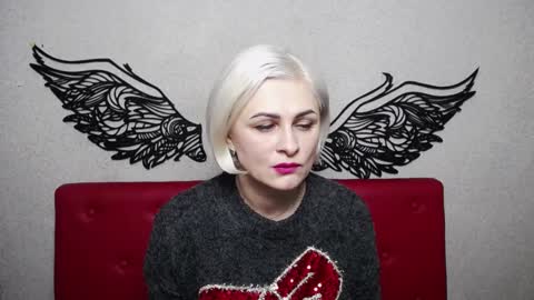 OliviaHorst online show from February 9, 2025, 6:33 am