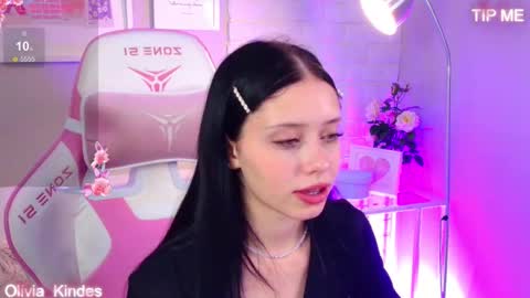 Olivia online show from September 17, 2025, 5:47 pm