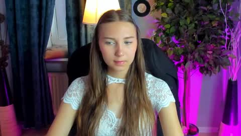 olivialangs online show from May 12, 2026, 11:07 am